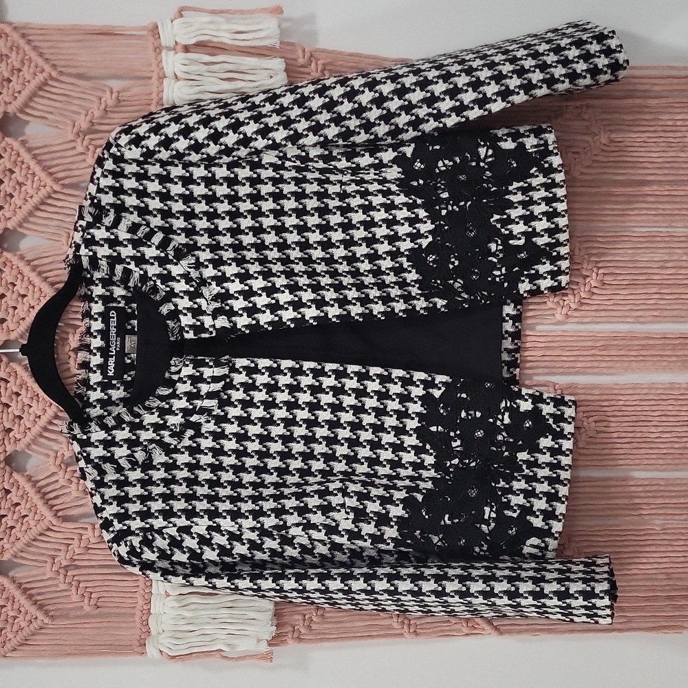 KARL LAGERFELD PARIS Size Small Tweed Black & White Houndstooth Cropped Jacket